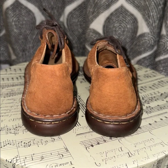 Born Brown Suede/ Brushed Leather Lace Up Oxford Loafers SZ EU 37/ US 6.5 - Picture 5 of 9